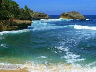 Pantai Ngliyep Malang 